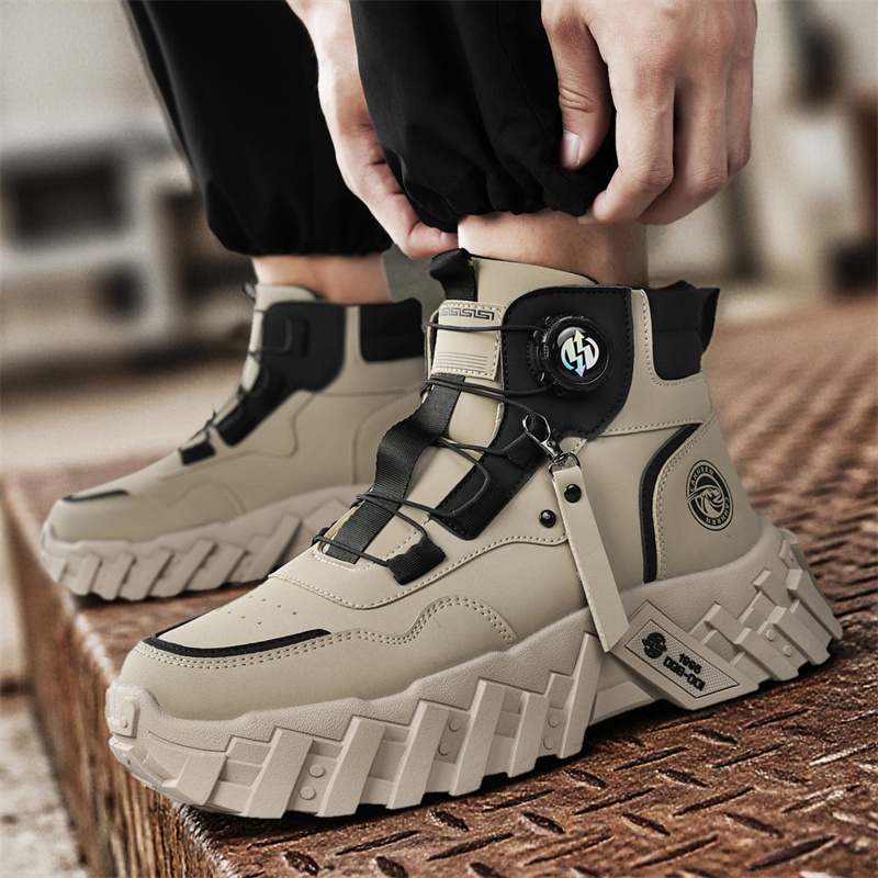Men Outdoor Hiking ShoesCombat - مراجعة Crossfit Outdoor وسعره